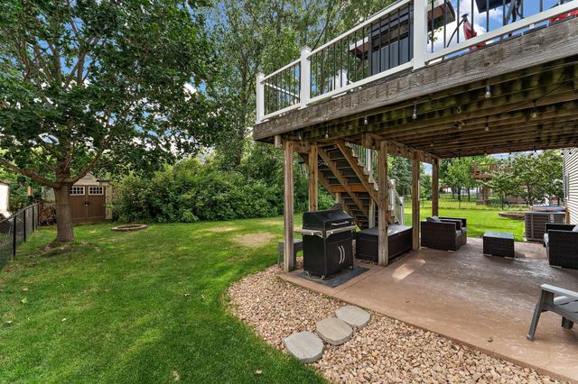 2891 Meadow Brook Drive, Woodbury, MN 55125
