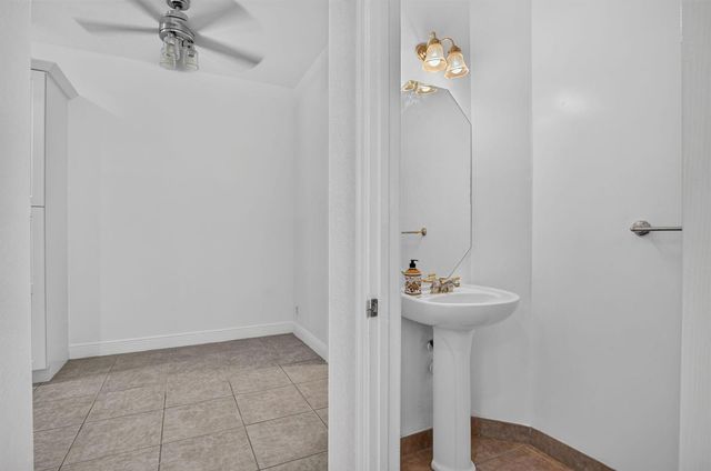 76 Landau Street, Boynton Beach, FL 33426