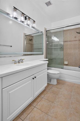 76 Landau Street, Boynton Beach, FL 33426