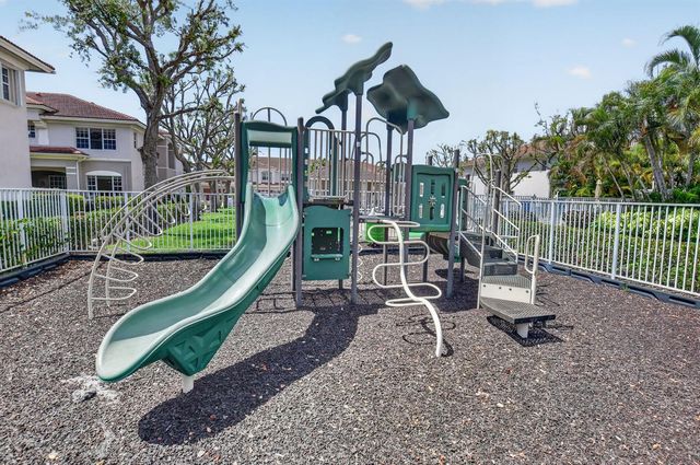 76 Landau Street, Boynton Beach, FL 33426
