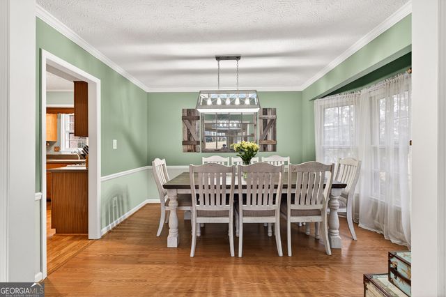 1880 Whispering Willow Way SW, Lilburn, GA 30047