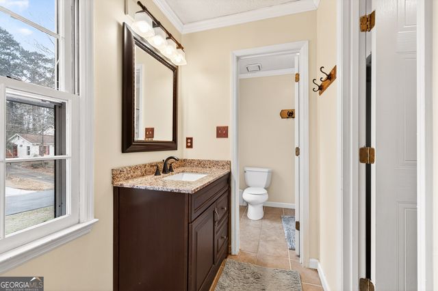 1880 Whispering Willow Way SW, Lilburn, GA 30047