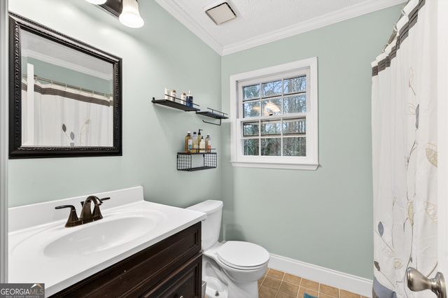 1880 Whispering Willow Way SW, Lilburn, GA 30047