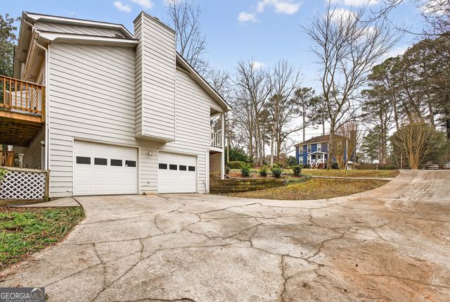 1880 Whispering Willow Way SW, Lilburn, GA 30047