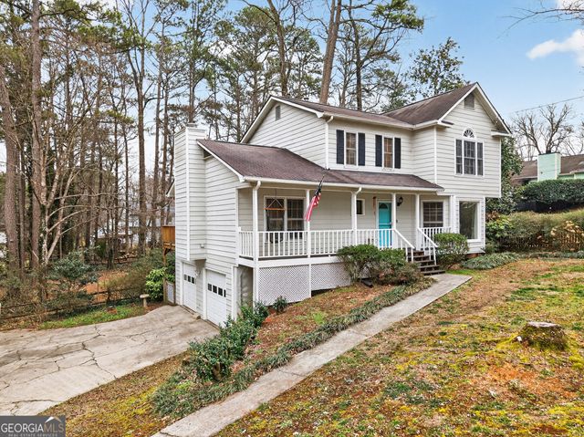 1880 Whispering Willow Way SW, Lilburn, GA 30047