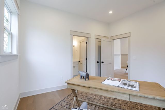 122 E 32nd Street, Indianapolis, IN 46205