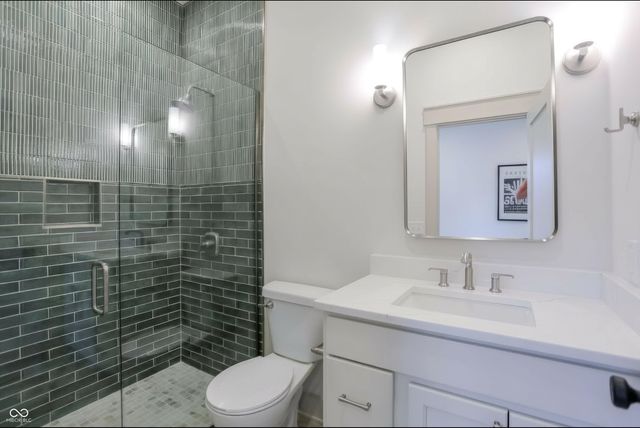 122 E 32nd Street, Indianapolis, IN 46205