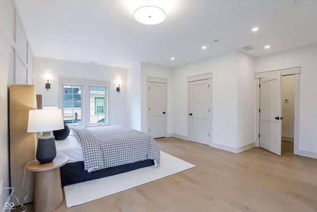 122 E 32nd Street, Indianapolis, IN 46205