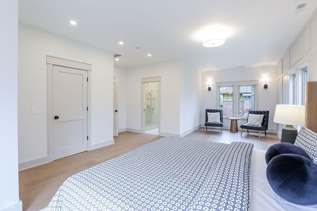 122 E 32nd Street, Indianapolis, IN 46205