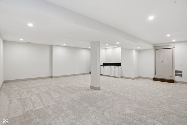 122 E 32nd Street, Indianapolis, IN 46205