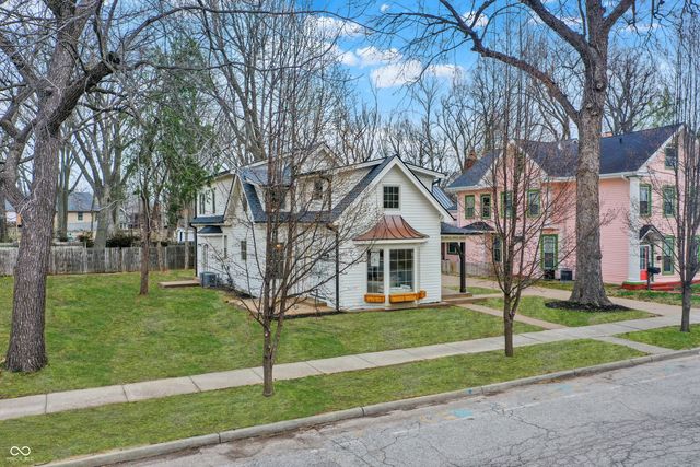 122 E 32nd Street, Indianapolis, IN 46205