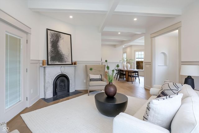 122 E 32nd Street, Indianapolis, IN 46205