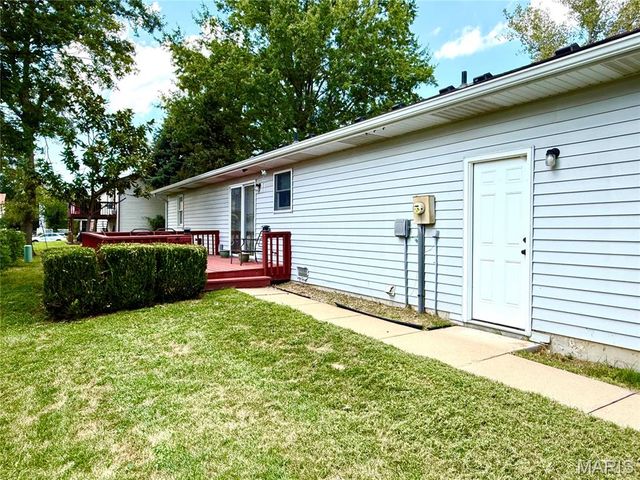 460 Fairfax Street, Columbia, IL 62236