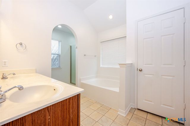 7531 Amber Meadow Loop, Temple, TX 76502