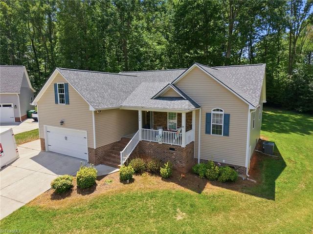140 Laurel Ridge Court, Reidsville, NC 27320