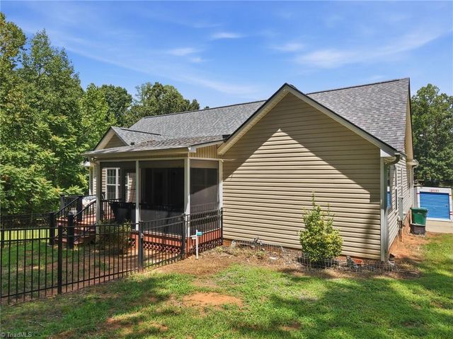140 Laurel Ridge Court, Reidsville, NC 27320