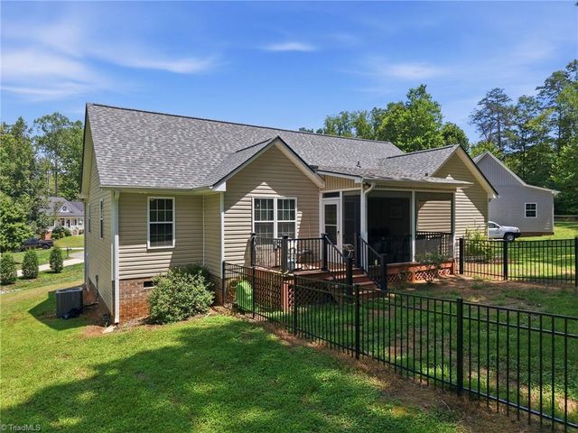 140 Laurel Ridge Court, Reidsville, NC 27320