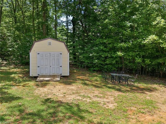 140 Laurel Ridge Court, Reidsville, NC 27320