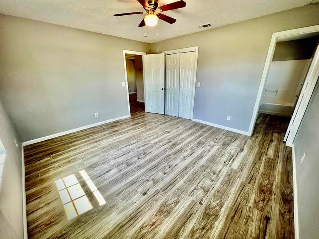 212 LIVE OAK STREET, Wichita Falls, TX 76301