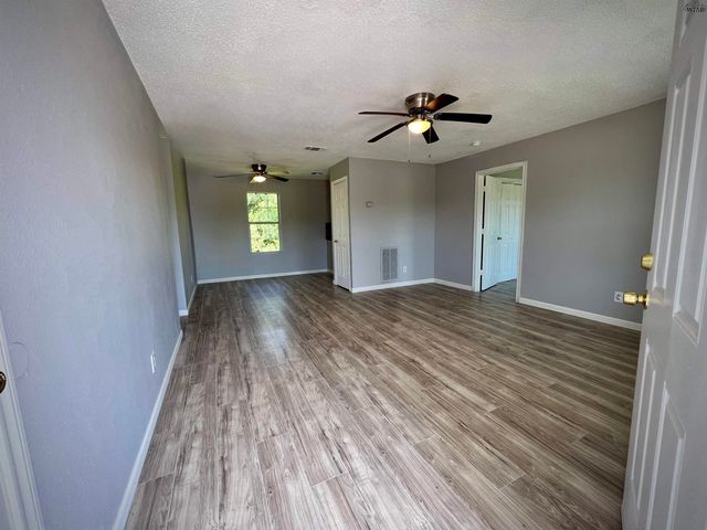 212 LIVE OAK STREET, Wichita Falls, TX 76301