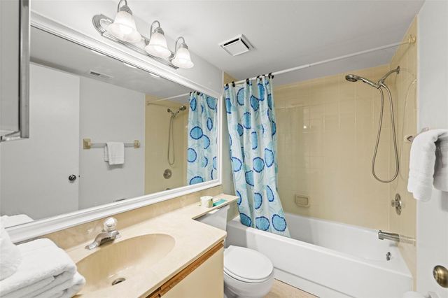 4325 46TH AVENUE W 104, Bradenton, FL 34210