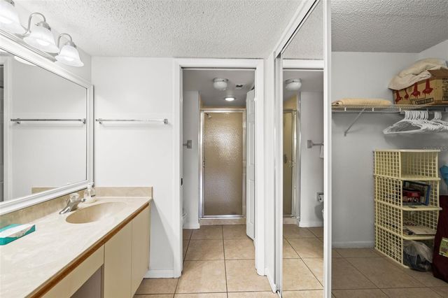 4325 46TH AVENUE W 104, Bradenton, FL 34210