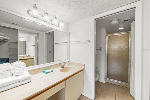 4325 46TH AVENUE W 104, Bradenton, FL 34210