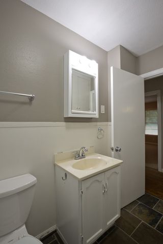 2425 N Locust Street, Denton, TX 76209