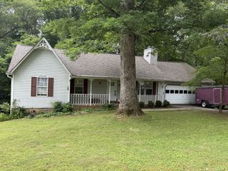 762 Spring Valley Rd, Cookeville, TN 38501
