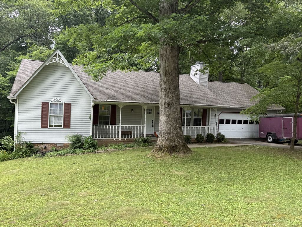 762 Spring Valley Rd, Cookeville, TN 38501