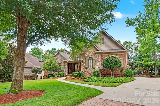 508 Hideaway Ridge Court, Matthews, NC 28105