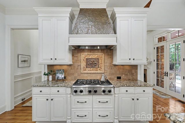 508 Hideaway Ridge Court, Matthews, NC 28105