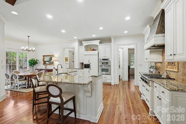 508 Hideaway Ridge Court, Matthews, NC 28105