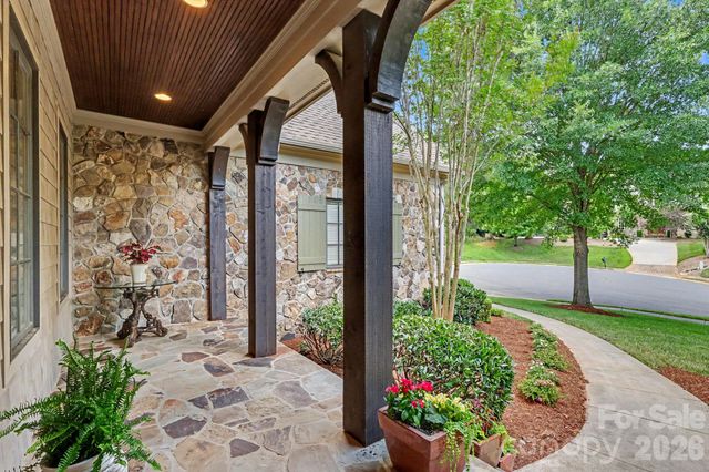 508 Hideaway Ridge Court, Matthews, NC 28105