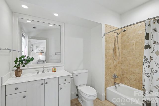 508 Hideaway Ridge Court, Matthews, NC 28105