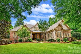 508 Hideaway Ridge Court, Matthews, NC 28105