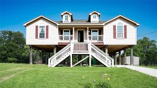 201 Rue Orleans Street, Baytown, TX 77520