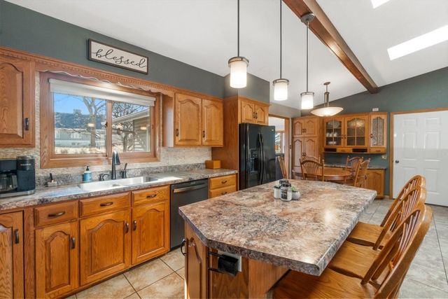 710 3rd Avenue, Charles City, IA 50616