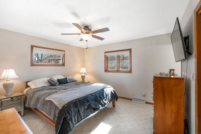 710 3rd Avenue, Charles City, IA 50616