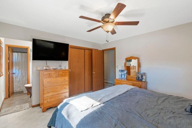 710 3rd Avenue, Charles City, IA 50616