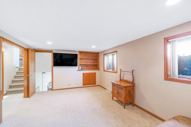 710 3rd Avenue, Charles City, IA 50616