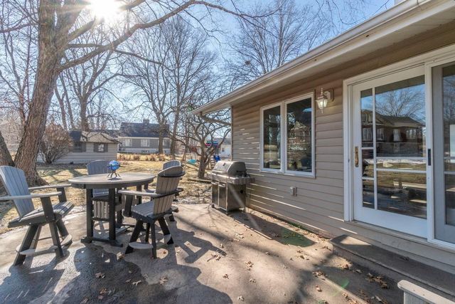 710 3rd Avenue, Charles City, IA 50616