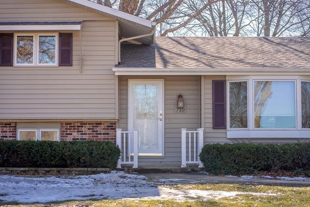 710 3rd Avenue, Charles City, IA 50616