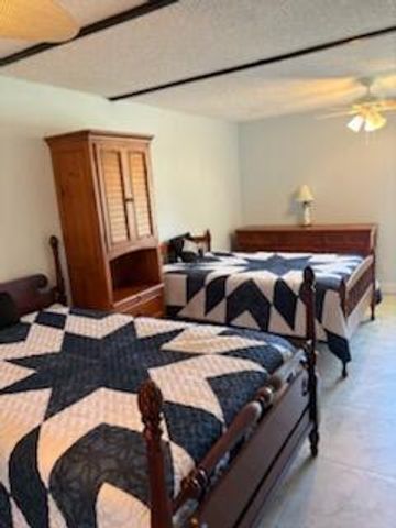 8350 SE Sweetbay Drive, Hobe Sound, FL 33455