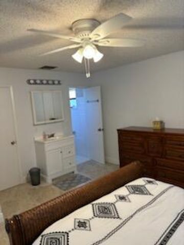 8350 SE Sweetbay Drive, Hobe Sound, FL 33455