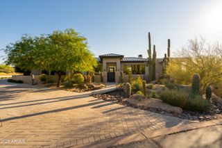 10040 E Happy Valley Road 40, Scottsdale, AZ 85255