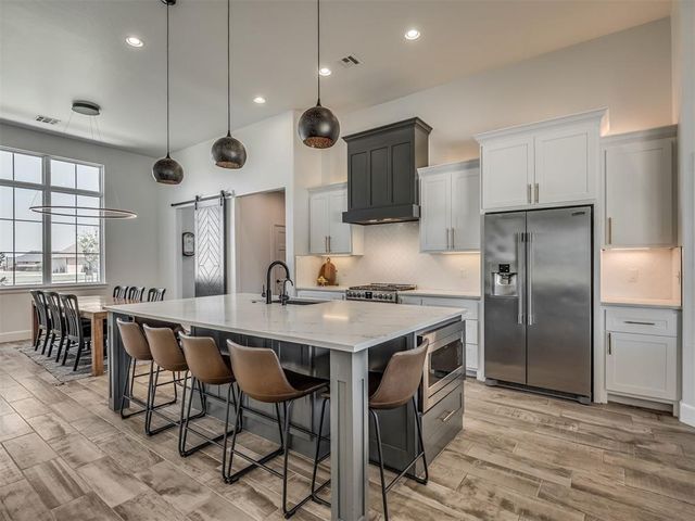 2446 NW 220th Terrace, Edmond, OK 73025