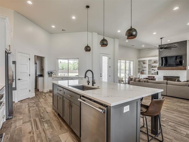 2446 NW 220th Terrace, Edmond, OK 73025