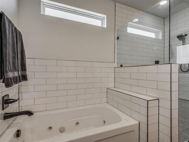 2446 NW 220th Terrace, Edmond, OK 73025