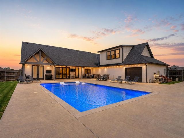 2446 NW 220th Terrace, Edmond, OK 73025